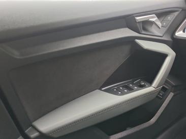 Audi A3 Sportback 35 TDI — photo 13