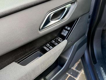 Land Rover Range Rover Velar P400e — photo 7