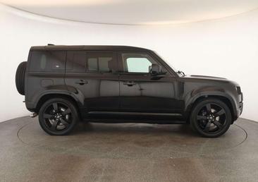 Land Rover Defender 110 V8 (P525) — photo 5
