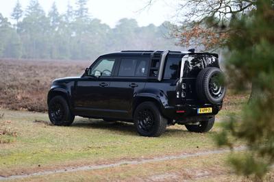 Land Rover Defender 110 P400e