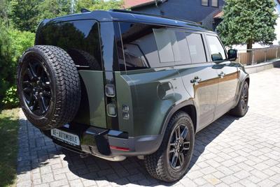 Land Rover Defender 110 Hard Top D250