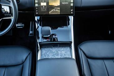 Land Rover Range Rover Sport P550e — photo 8
