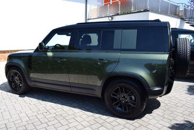 Land Rover Defender 110 Hard Top D250