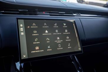 Land Rover Range Rover Sport P550e — photo 11
