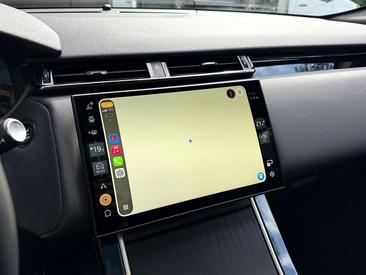 Land Rover Range Rover Velar P400e — photo 15