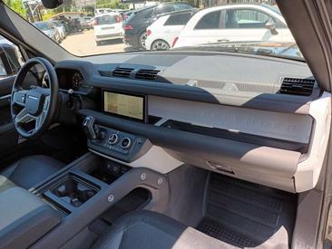 Land Rover Defender 90 D250 MHEV — photo 7