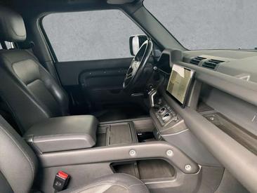 Land Rover Defender 110 D300 MHEV — photo 3
