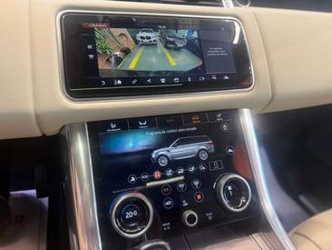 Land Rover Range Rover Sport P440e — photo 18