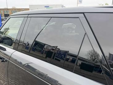 Land Rover Range Rover Sport P460e — photo 12