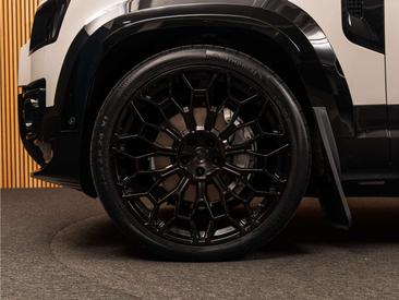 Land Rover Defender 130 D300 MHEV — photo 9