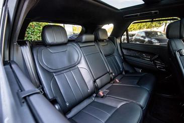 Land Rover Range Rover Sport P550e — photo 16