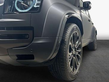 Land Rover Defender P635 — photo 11