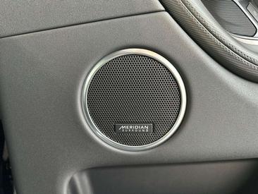 Land Rover Discovery Sport P270e — photo 13