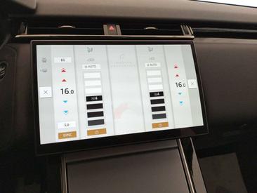 Land Rover Range Rover Velar D200 — photo 12