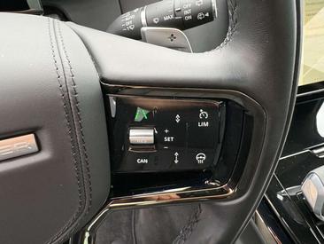 Land Rover Range Rover Sport P460e — photo 18