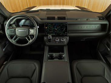 Land Rover Defender 130 D300 MHEV — photo 11