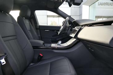 Land Rover Range Rover Evoque P300e — photo 8