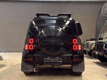 Land Rover Defender 90 D250 MHEV — photo 5