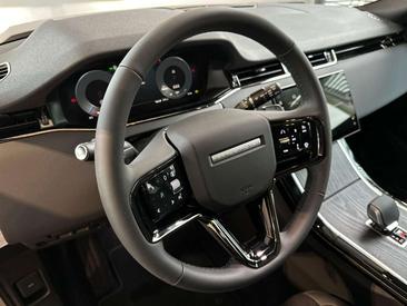 Land Rover Range Rover Evoque P269e — photo 17