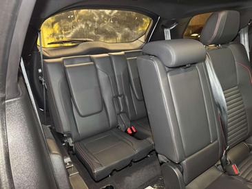 Land Rover Discovery Sport D200 — photo 13