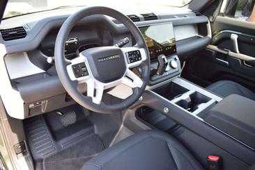 Land Rover Defender 110 Hard Top D250 — photo 12