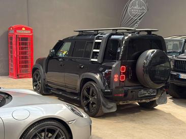 Land Rover Defender 90 D250 MHEV — photo 6