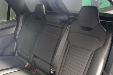 Land Rover Range Rover Sport SV — photo 16