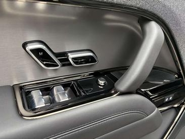 Land Rover Range Rover Sport P460e — photo 20