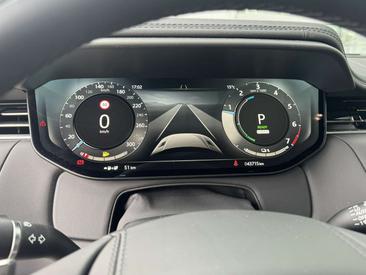 Land Rover Range Rover Sport P460e — photo 16