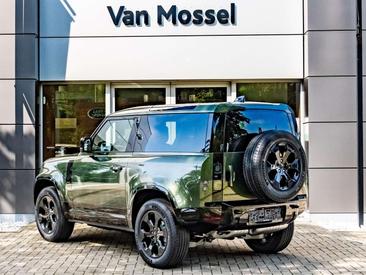 Land Rover Defender 90 D200 MHEV — photo 4