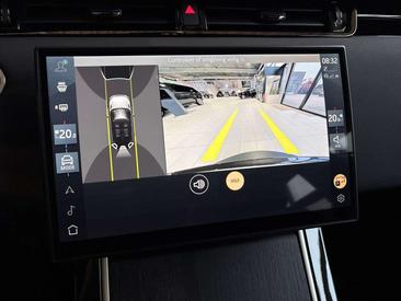 Land Rover Range Rover Evoque P269e — photo 21