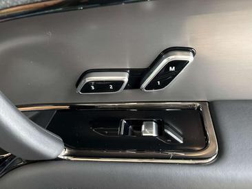 Land Rover Range Rover Sport P440e — photo 11