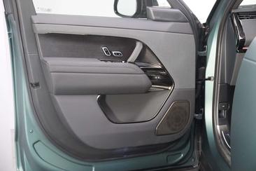 Land Rover Range Rover Sport SV — photo 17