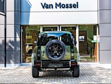 Land Rover Defender 90 D200 MHEV — photo 5