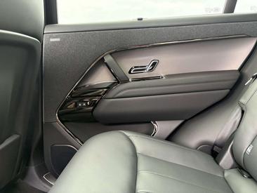 Land Rover Range Rover Sport P460e — photo 22