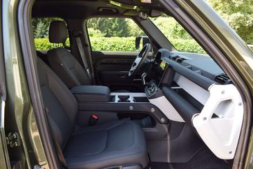Land Rover Defender 110 Hard Top D250 — photo 15