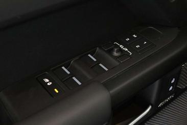 Land Rover Defender 110 V8 (P525) — photo 20