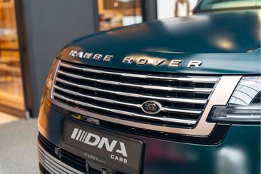 Land Rover Range Rover P550e — photo 16