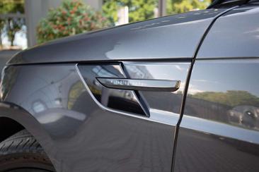 Land Rover Range Rover Sport P550e — photo 24