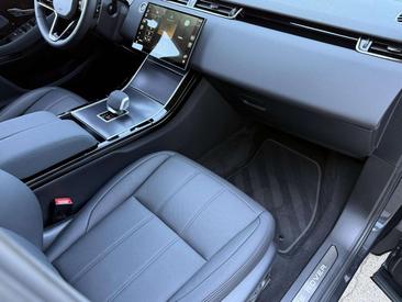 Land Rover Range Rover Evoque P269e — photo 14
