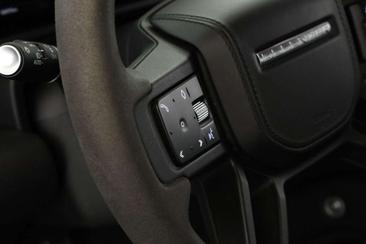 Land Rover Defender 110 V8 (P525) — photo 21