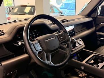 Land Rover Defender 90 D200 MHEV — photo 7