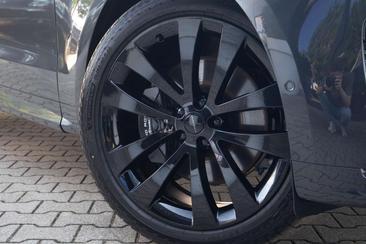 Land Rover Range Rover Sport P550e — photo 25