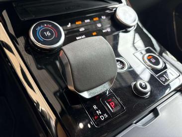 Land Rover Range Rover Sport P440e — photo 15