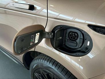 Land Rover Range Rover Evoque P269e — photo 23