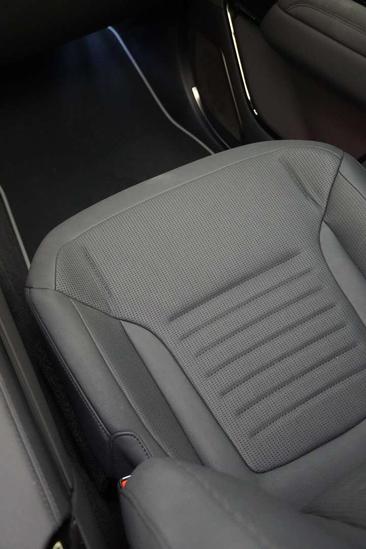 Land Rover Range Rover Sport SV — photo 22
