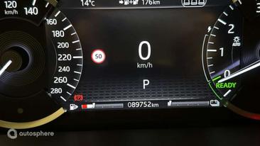 Land Rover Range Rover Evoque P300e — photo 9