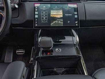 Land Rover Range Rover Sport P550e — photo 14