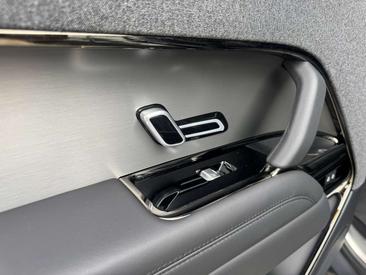 Land Rover Range Rover Sport P460e — photo 22