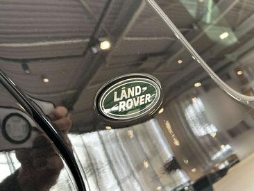 Land Rover Discovery Sport P270e — photo 22